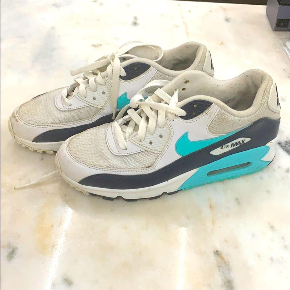 Nike Air Max.